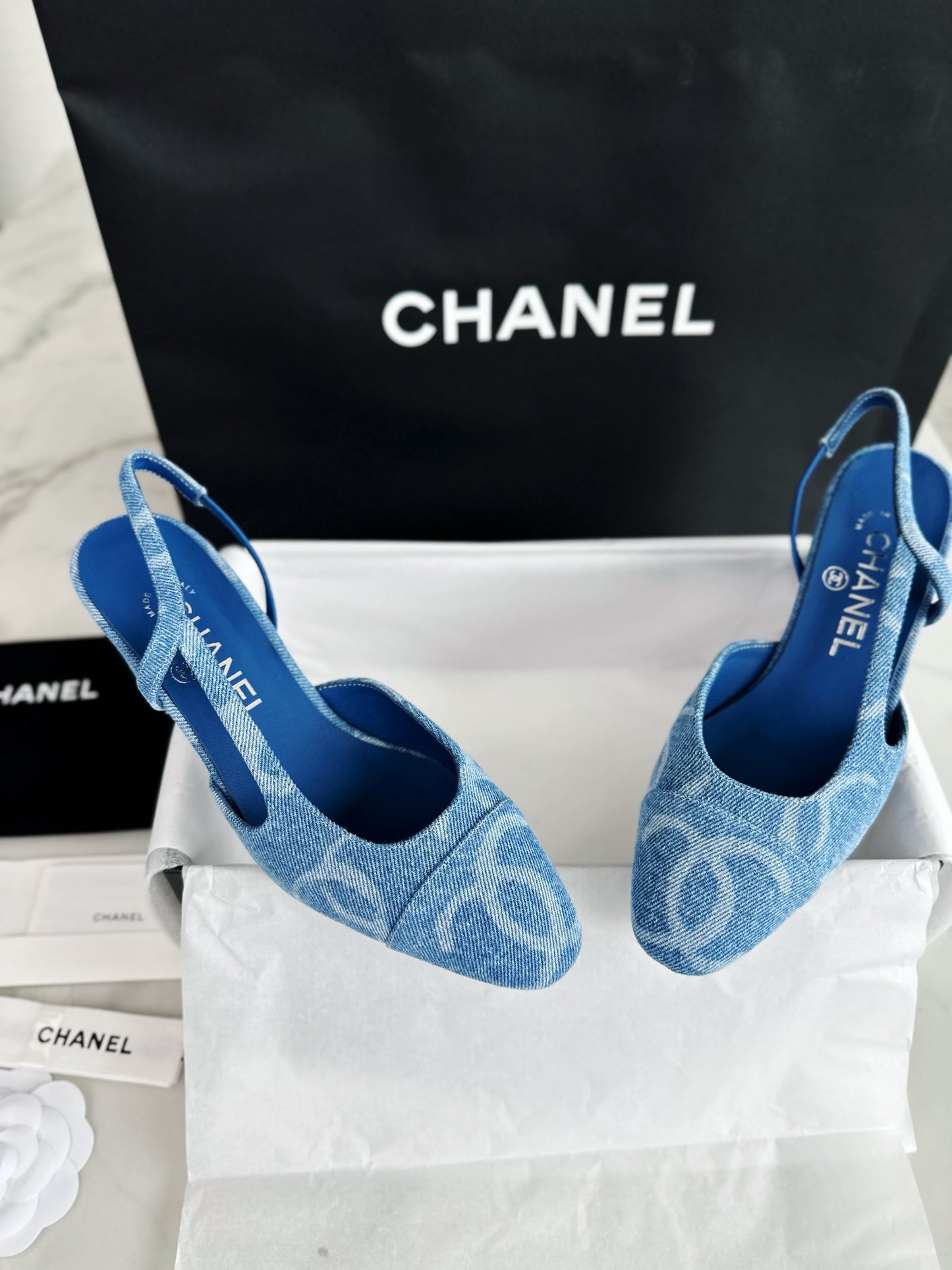 24s Sandal #305