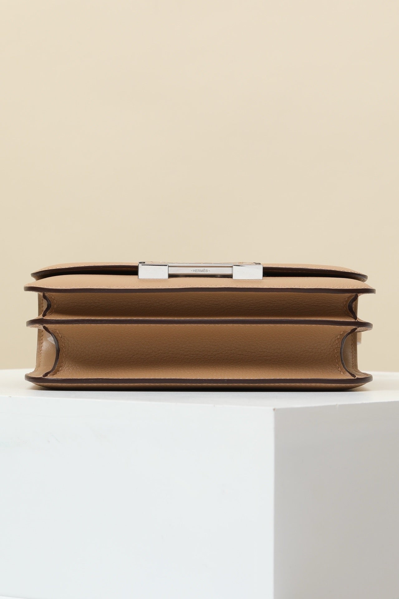 CJG24 , OM Milk Tea / 33 Honey Brown  ,  EVE leather with shiny #4385