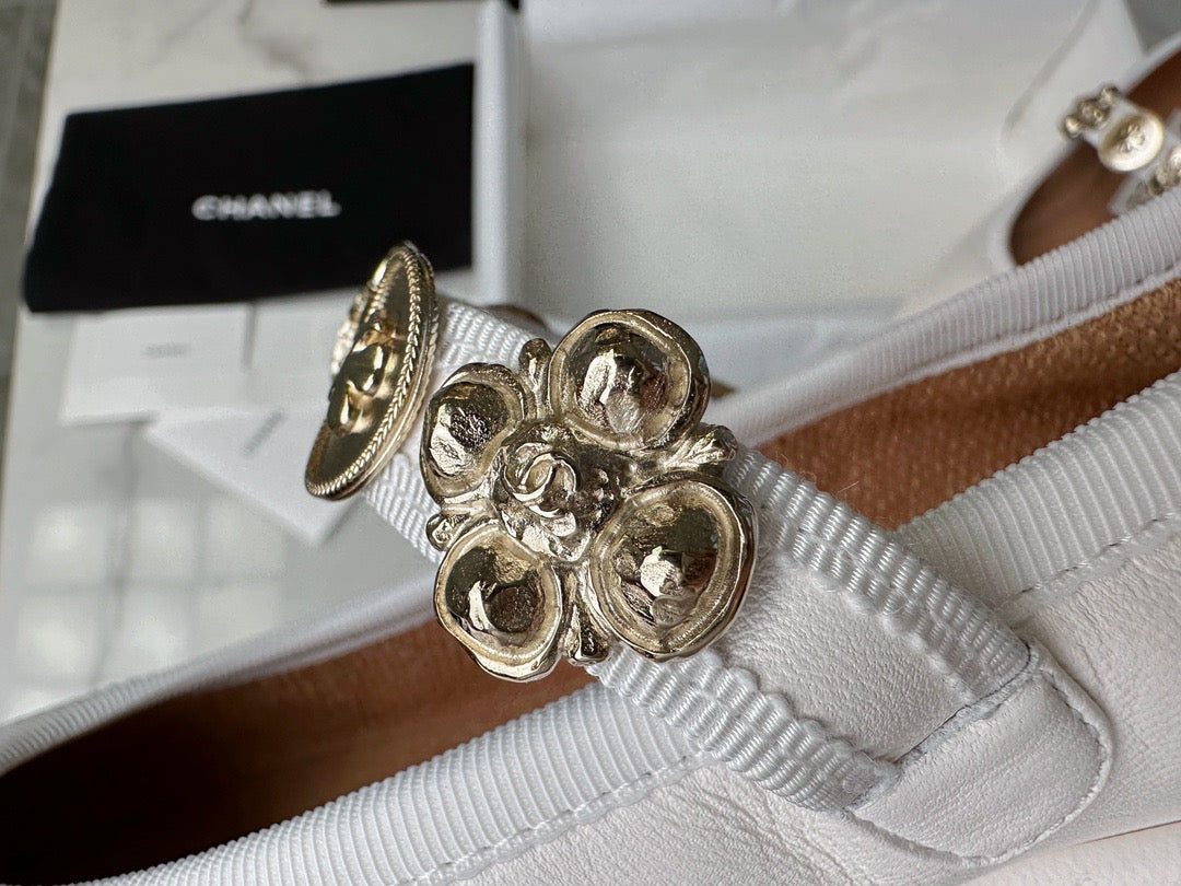 24s sandal #376