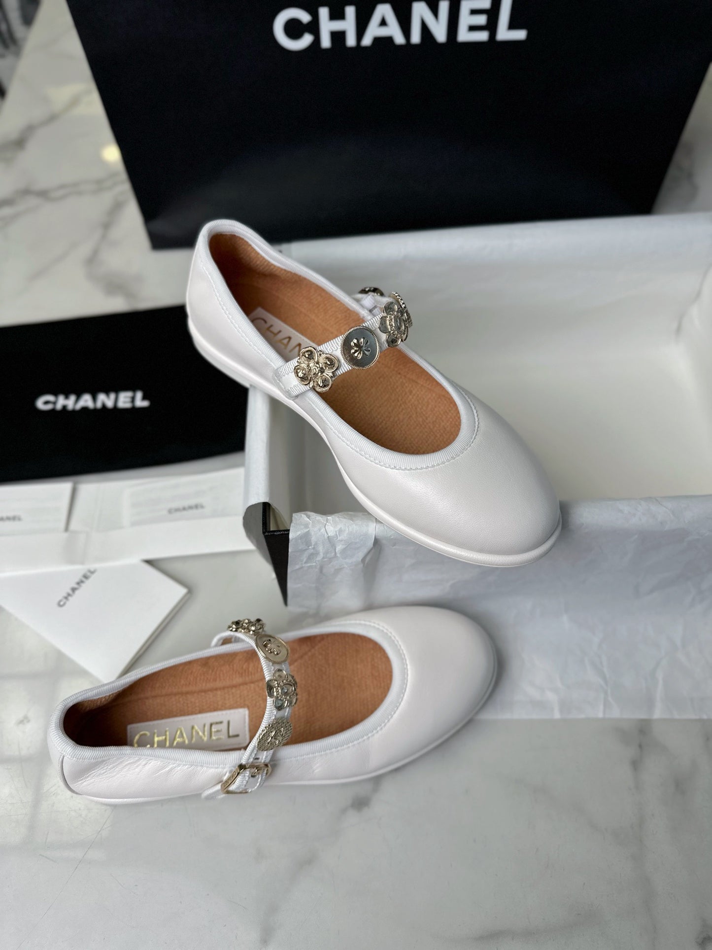 24s sandal #376
