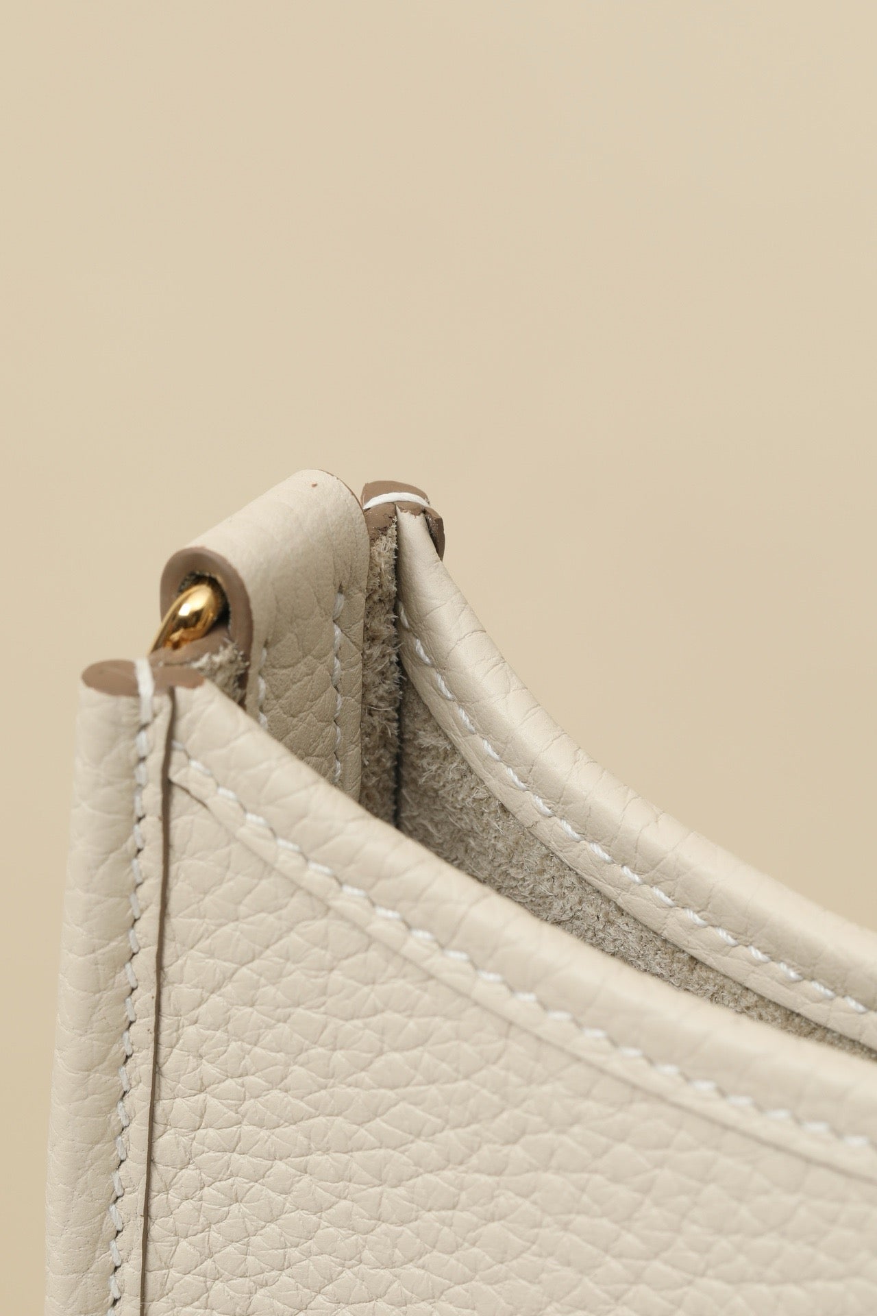 YF16 CC10 Milkshake White Clemence bull leather crossbody bag  ,GHW#4433