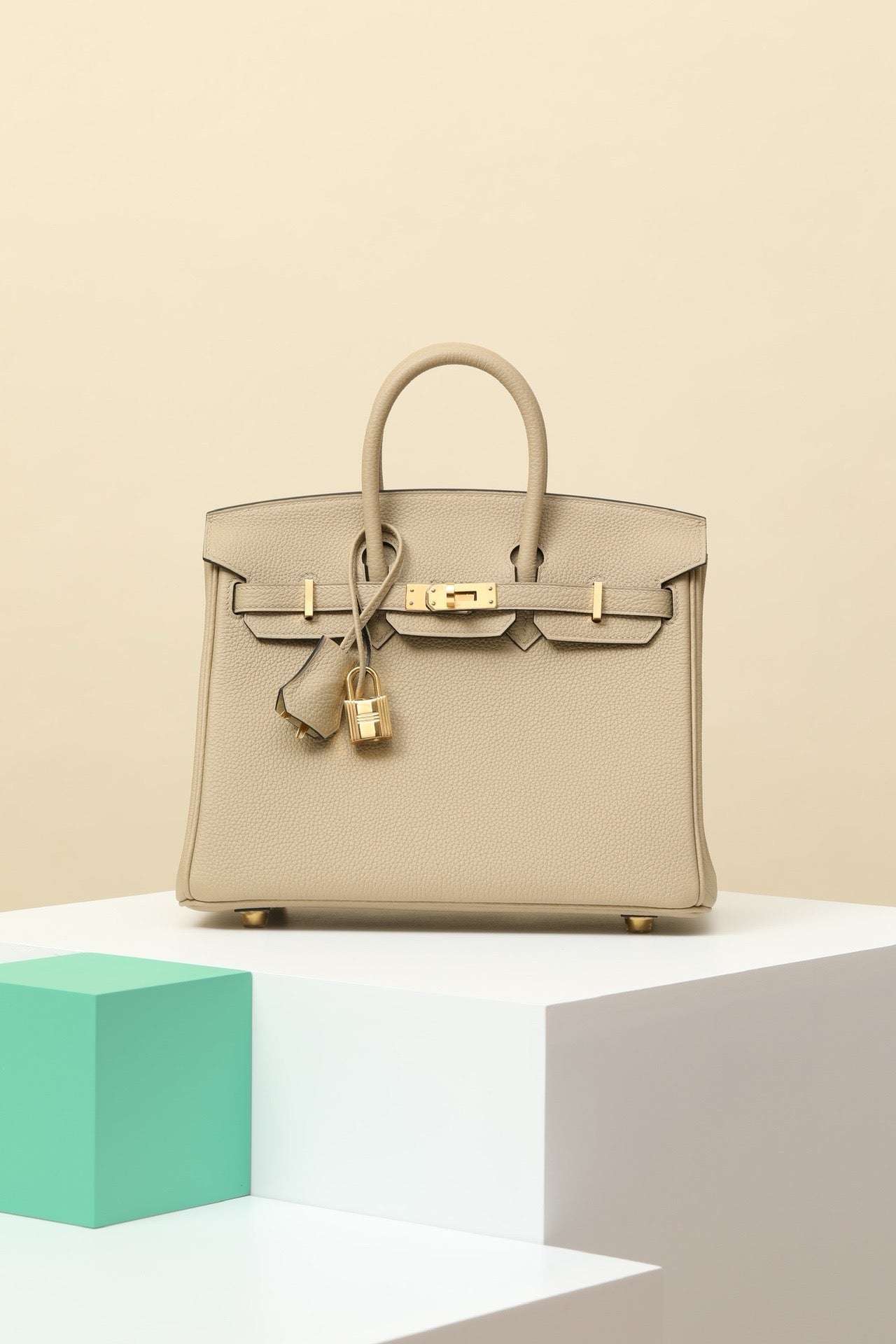 BK25 Trench Gray # 3877