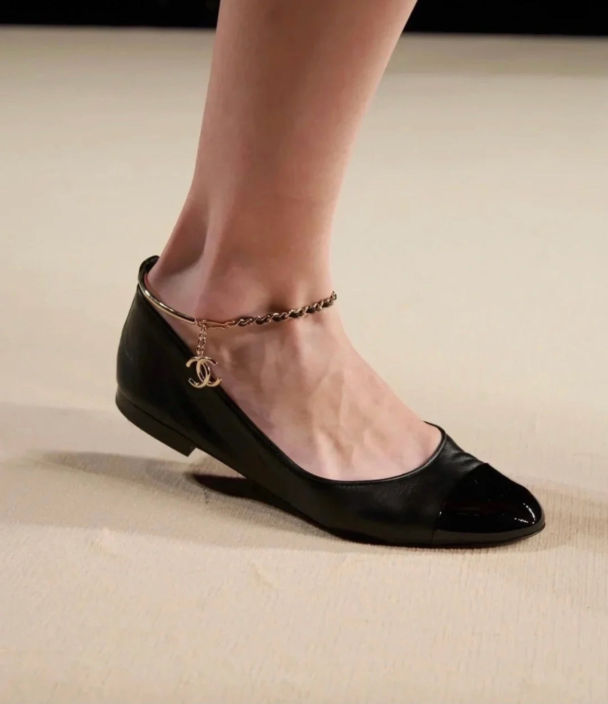24s sandal #2843