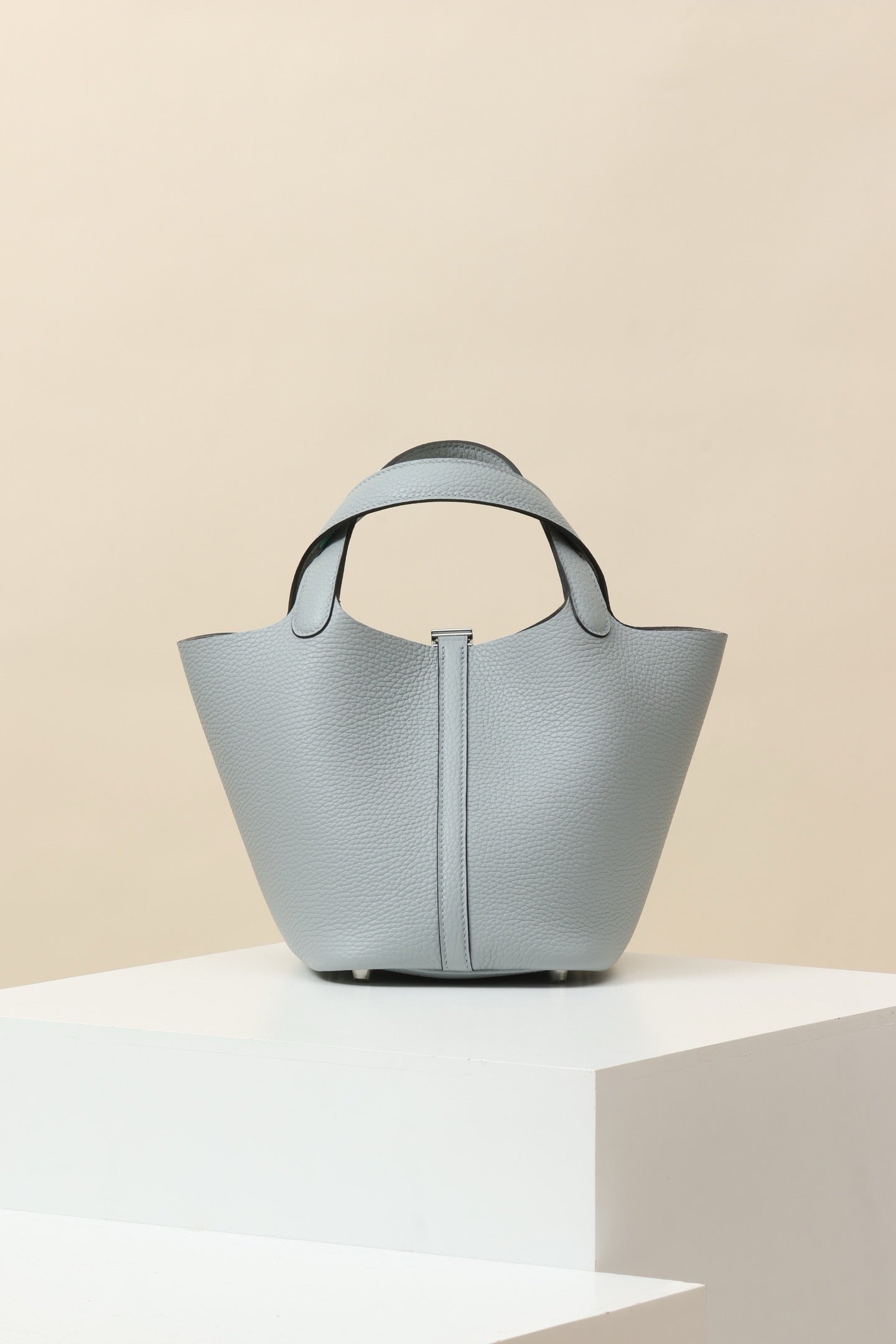 CL18 8U Glacier Blue PHW #4110