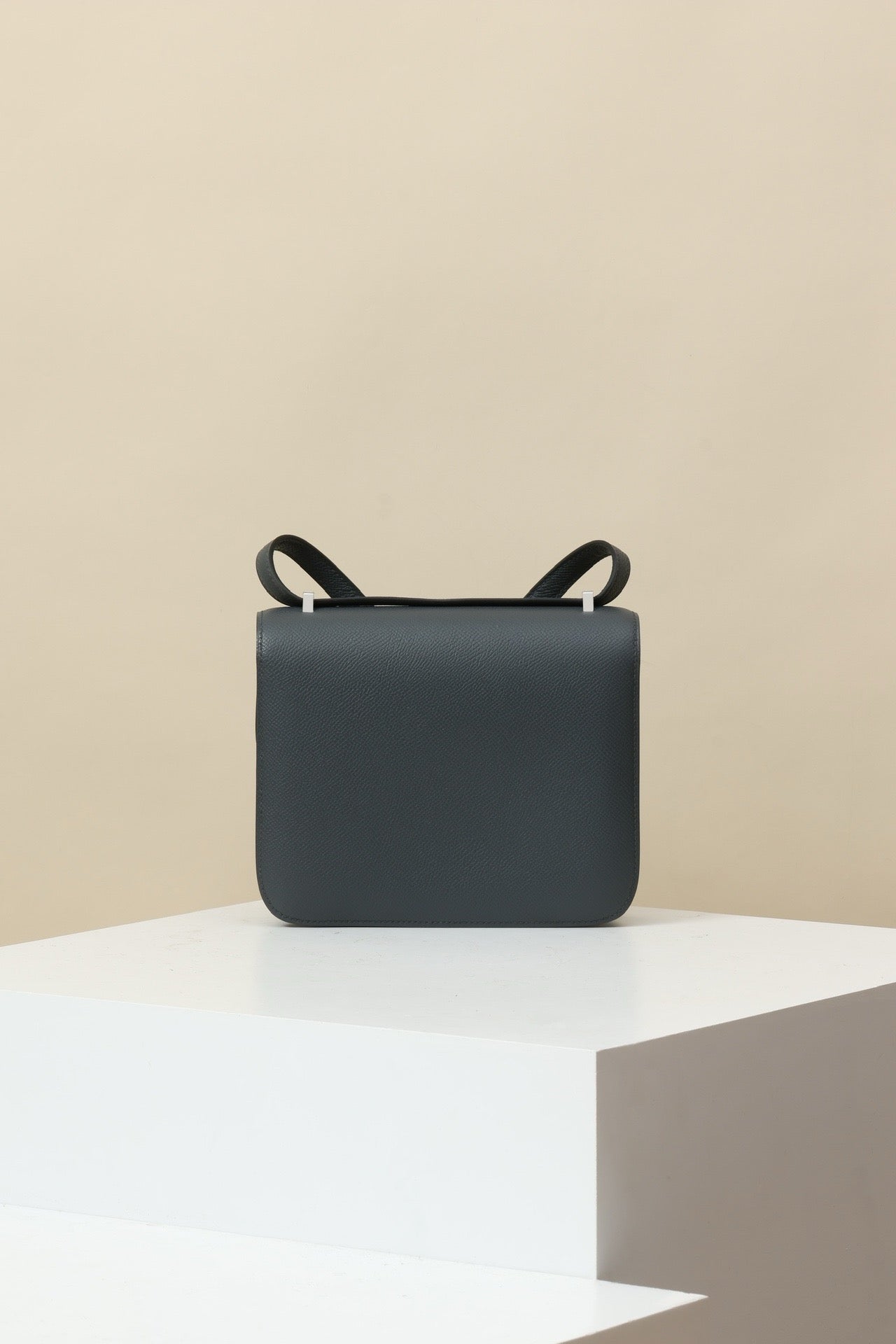 CJ19 19 cm , Smog Grey Epsom leather PHW #4321