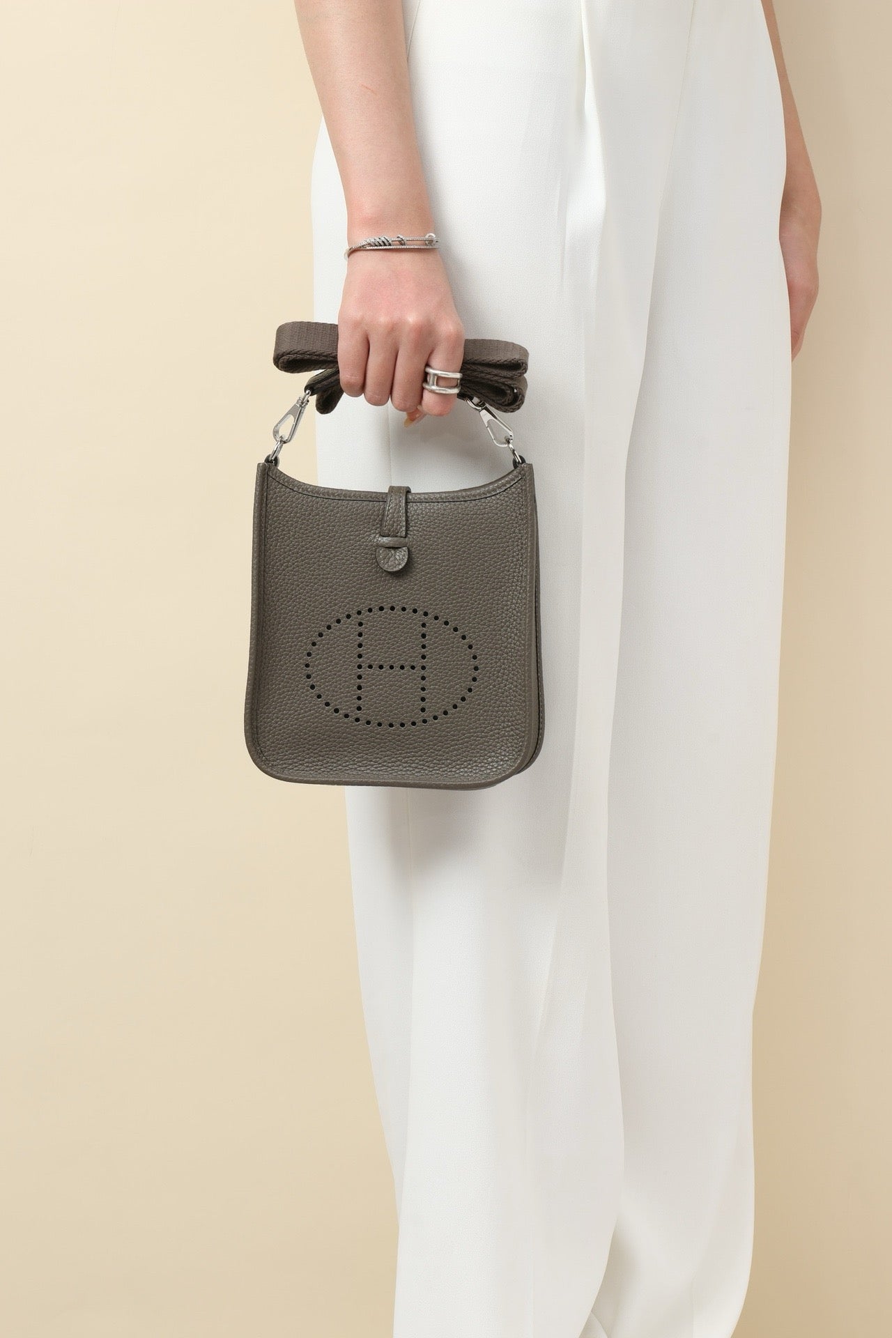 YF16 8F Tin GreyClemence bull leather crossbody bag  , PHW #4449