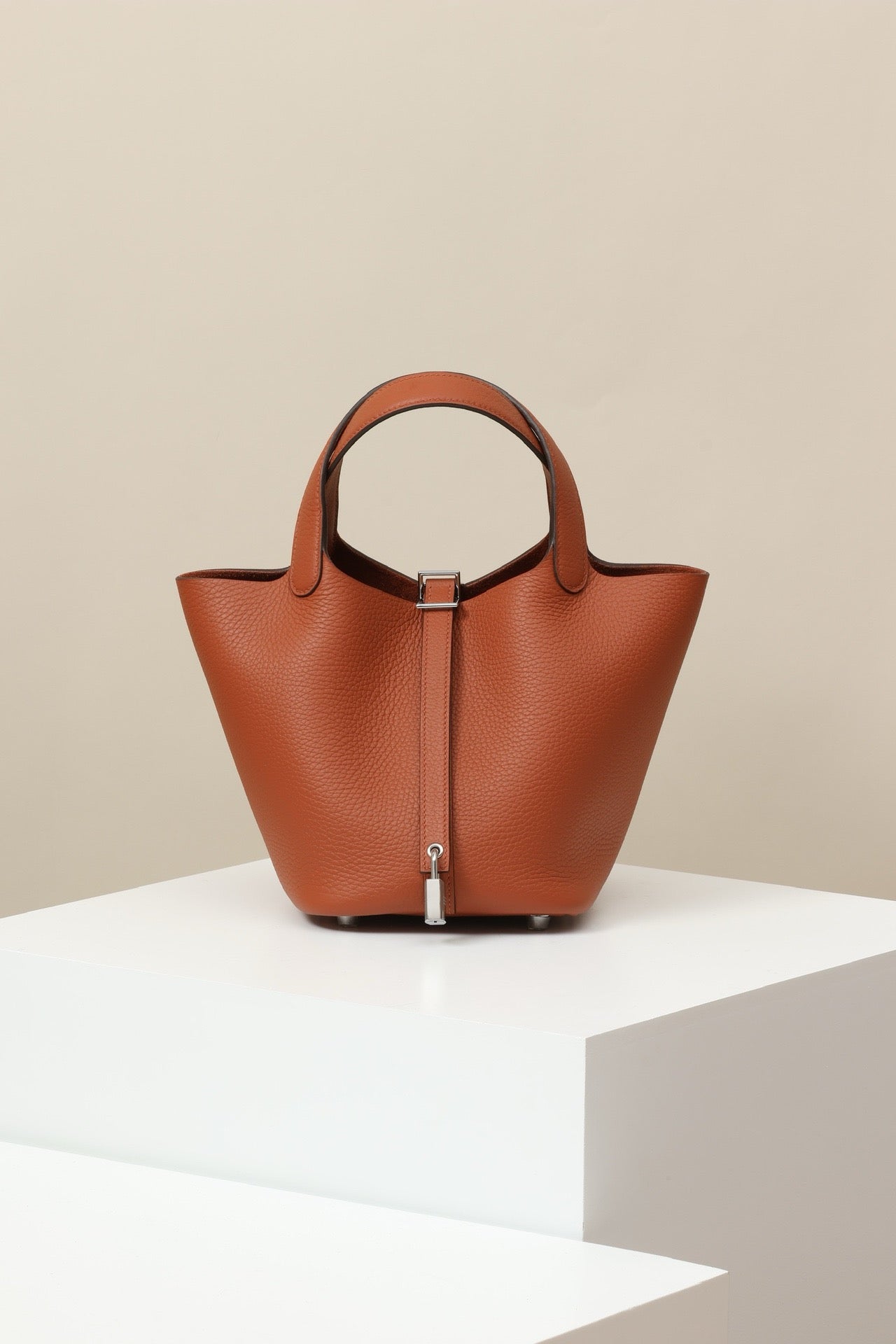 CL18 6C Pumpkin Color PHW #4056