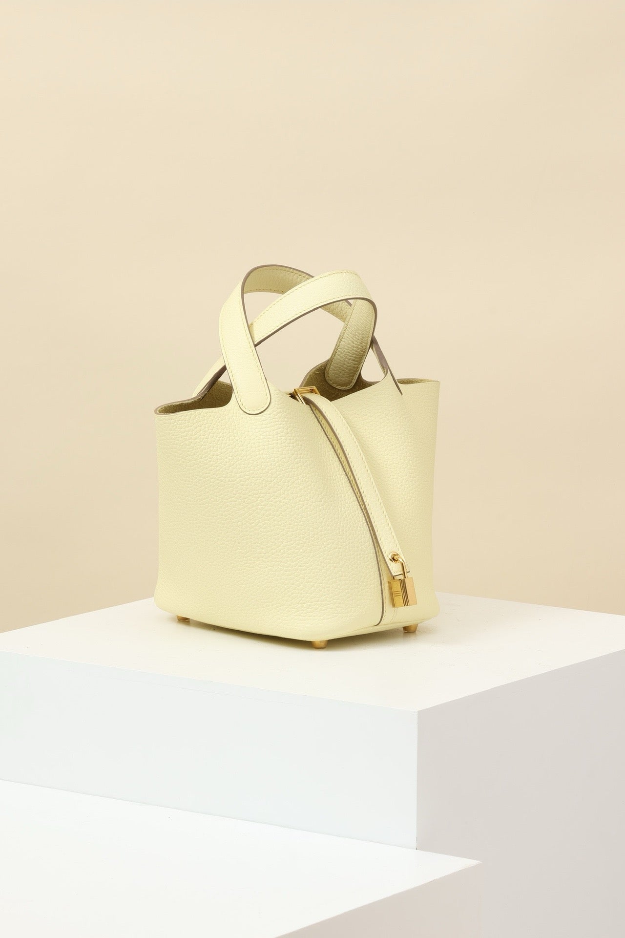 CL18 I8 Milton Yellow GHW #4100