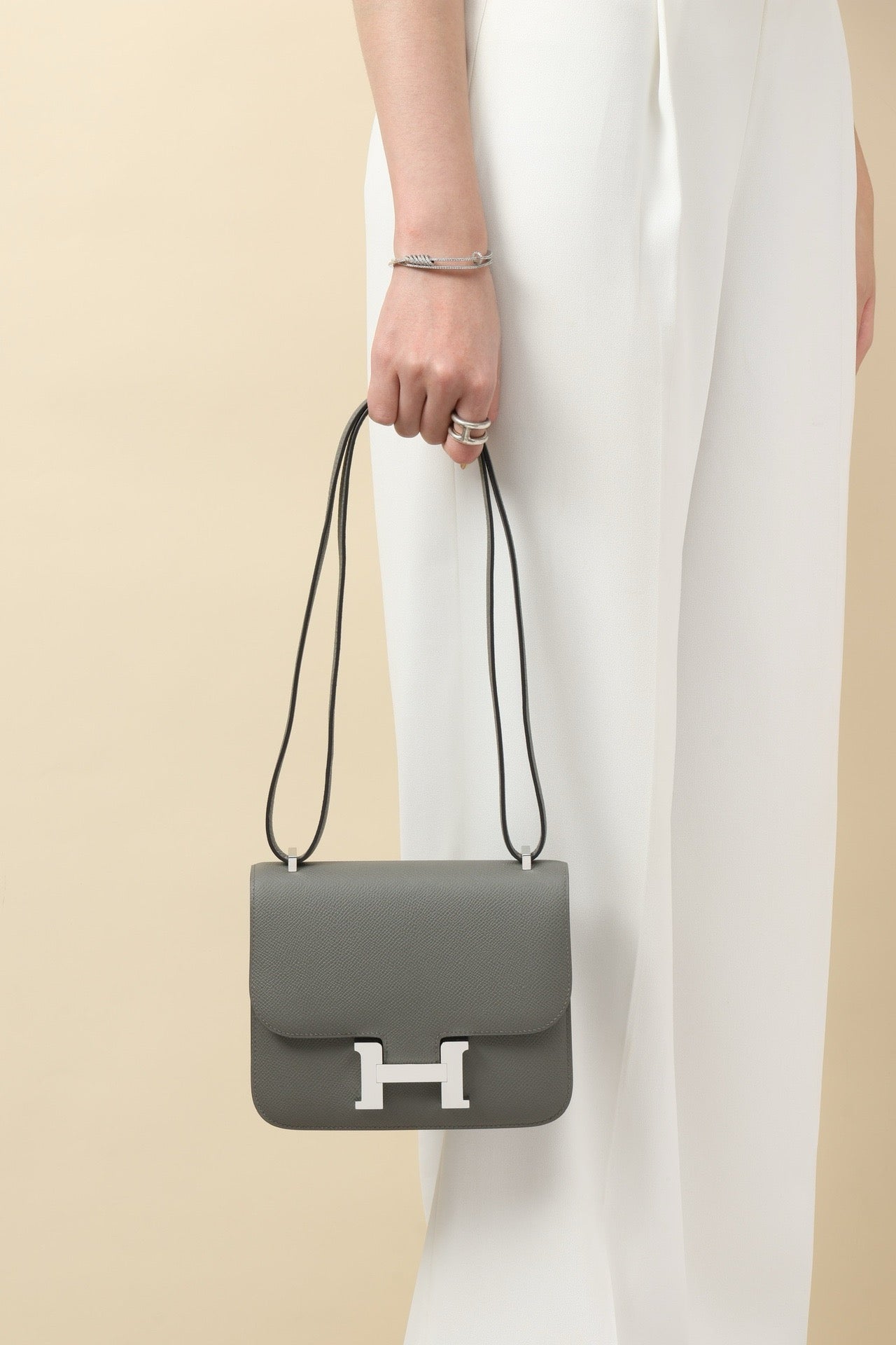 CJ19 19 cm , Cumulus Grey Epsom leather PHW #4335