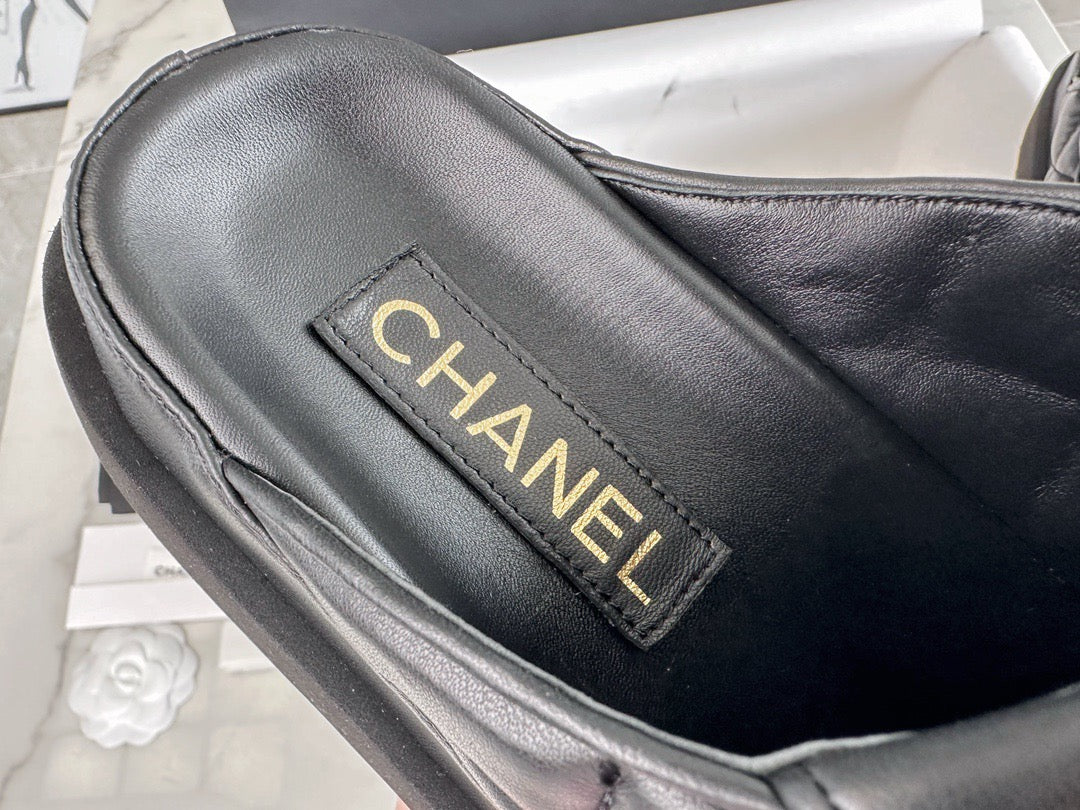 24s Sandal #369