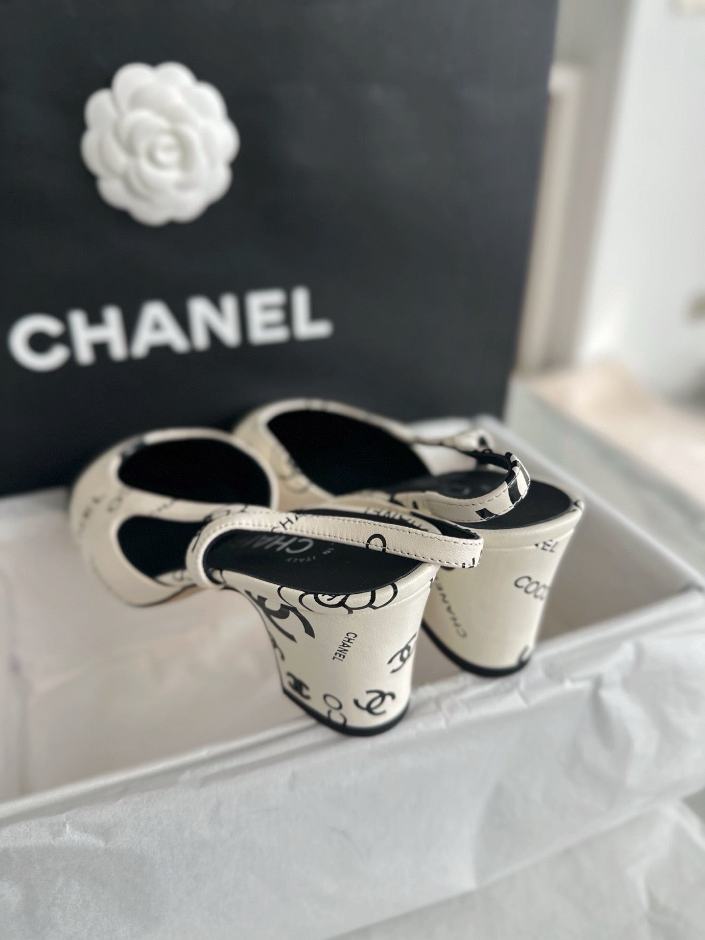24s sandal #2469