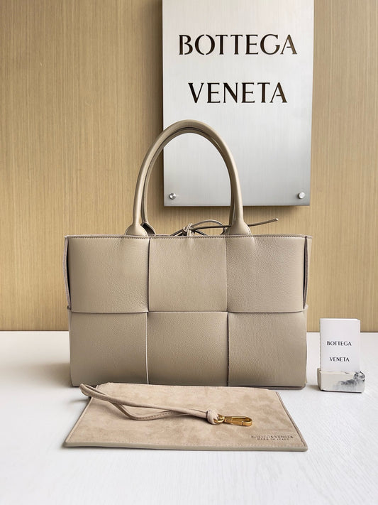 BV Mini Tote #2729