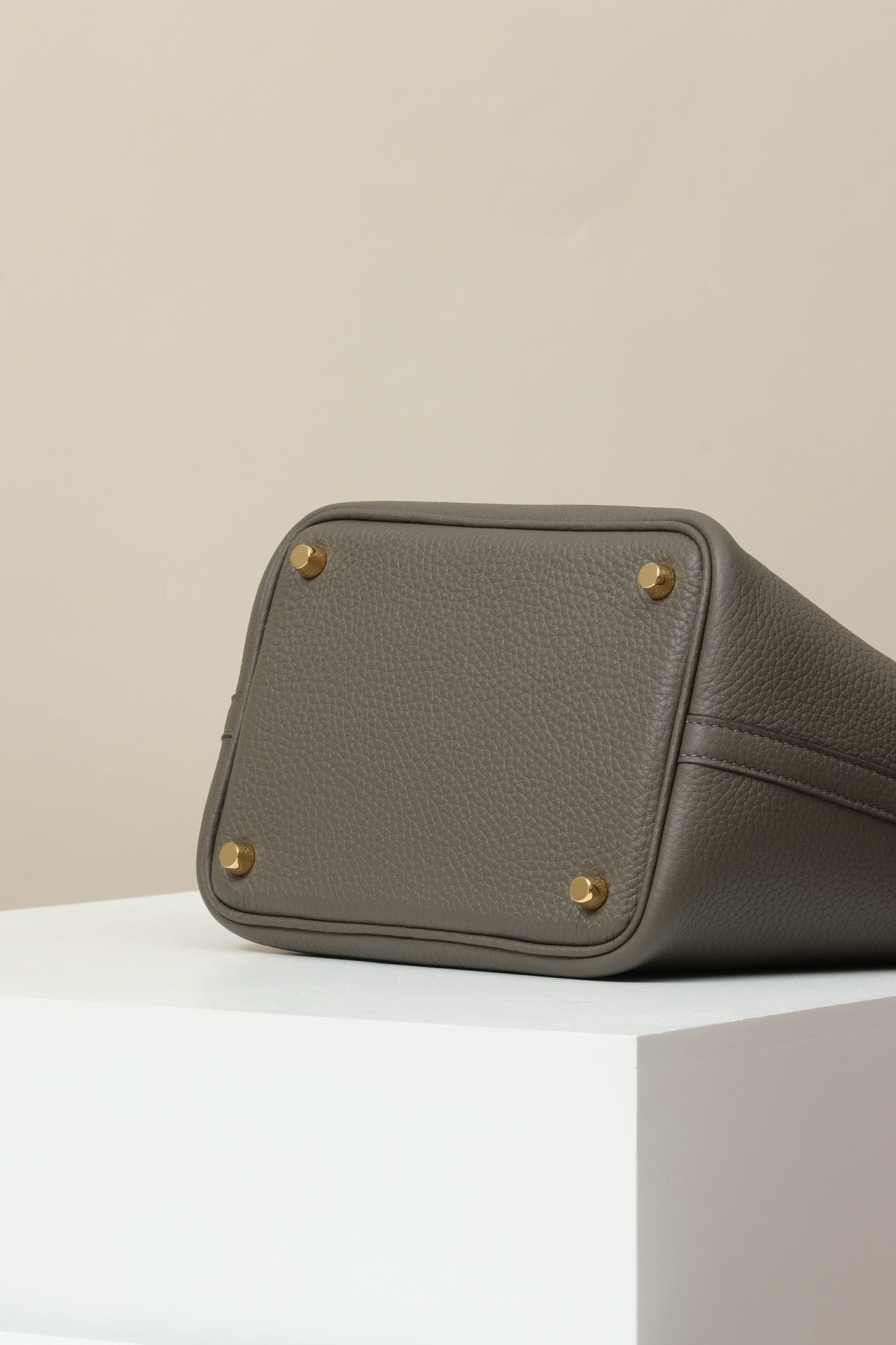 CL18 8F Tin Gray GHW #4046