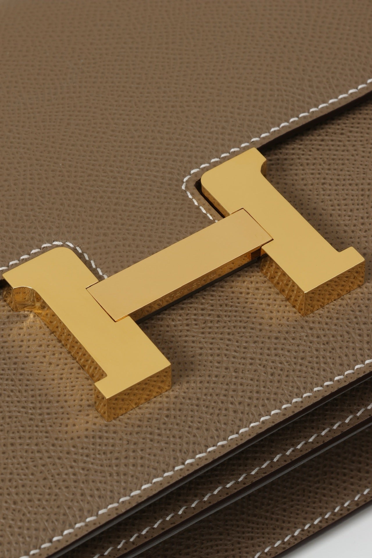 CJ19 19 cm ,   Elephant Grey Epsom leather GHW #4315