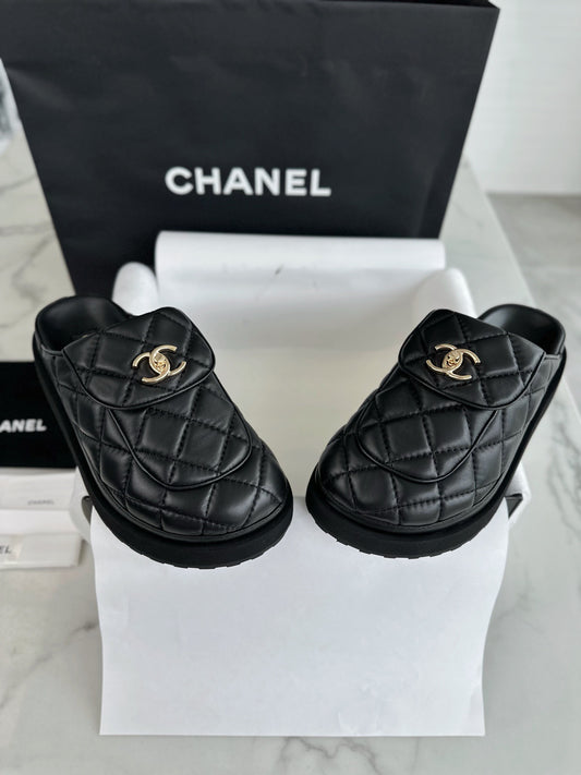 24s Sandal #369