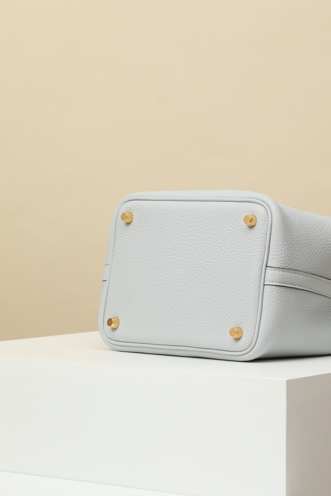 CL18 08 Holy Grail Blue GHW #4054