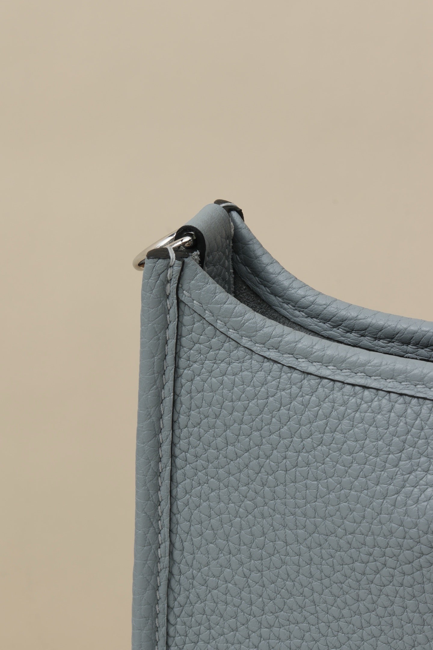 YF16 P0 Puppet Grey, Clemence bull leather crossbody bag  , PHW #4404