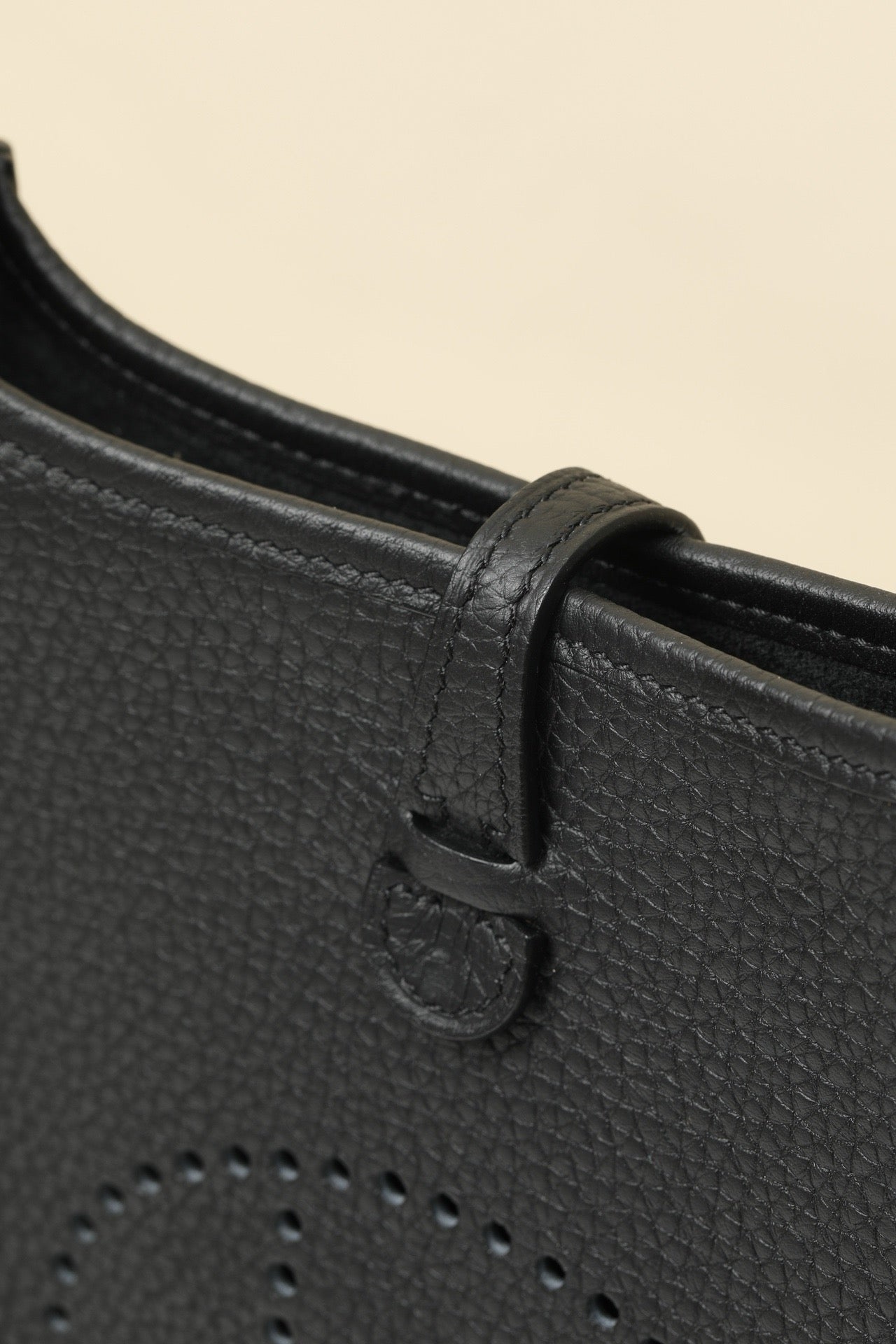 YF16 CK89 BlackClemence bull leather crossbody bag  ,PHW#4444