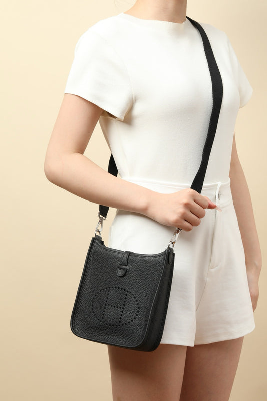 YF16 CK89 BlackClemence bull leather crossbody bag  ,PHW#4444