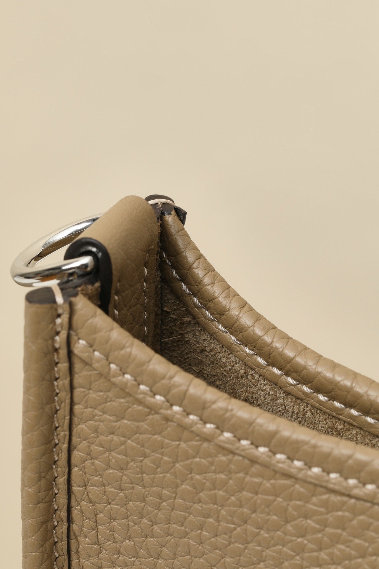 YF16 8Q Marfa Beige ,Clemence bull leather crossbody bag  , PHW #4426