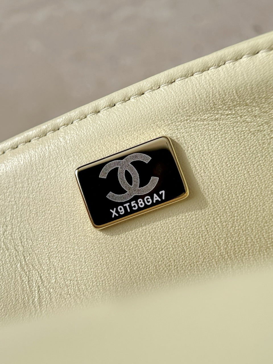 Cf20 Champagne Gold Hardware   #4679