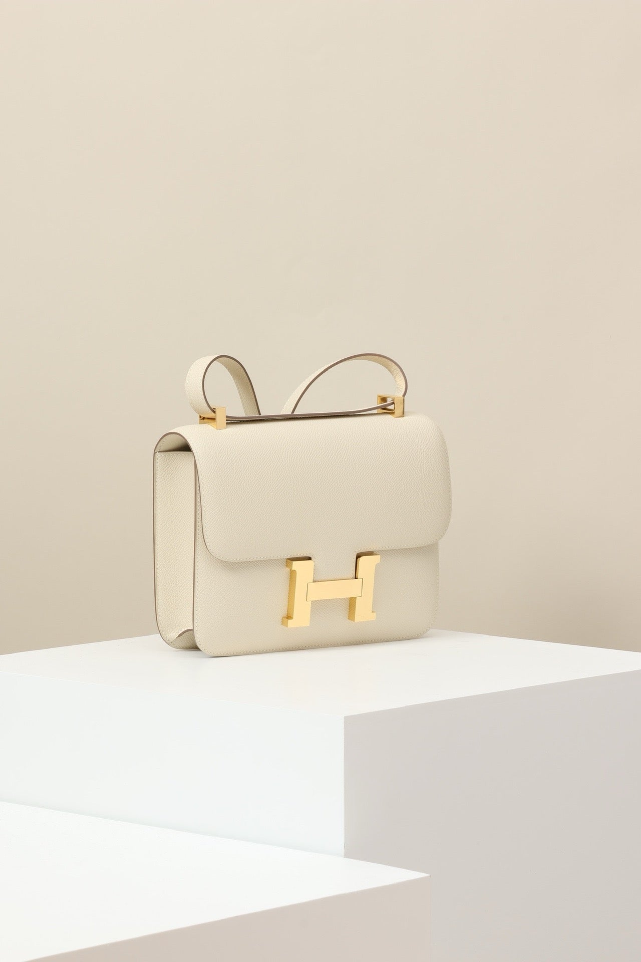 CJG 23 cm , Milkshake White GHW #4283