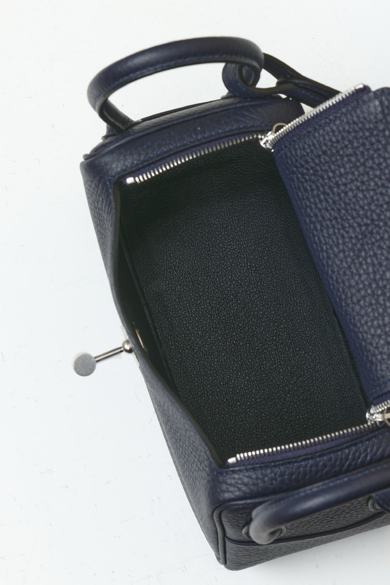 LD19 , 2Z Midnight Blue PHW #4569