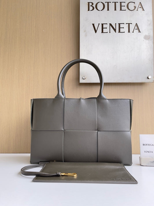 BV Mini Tote #2709