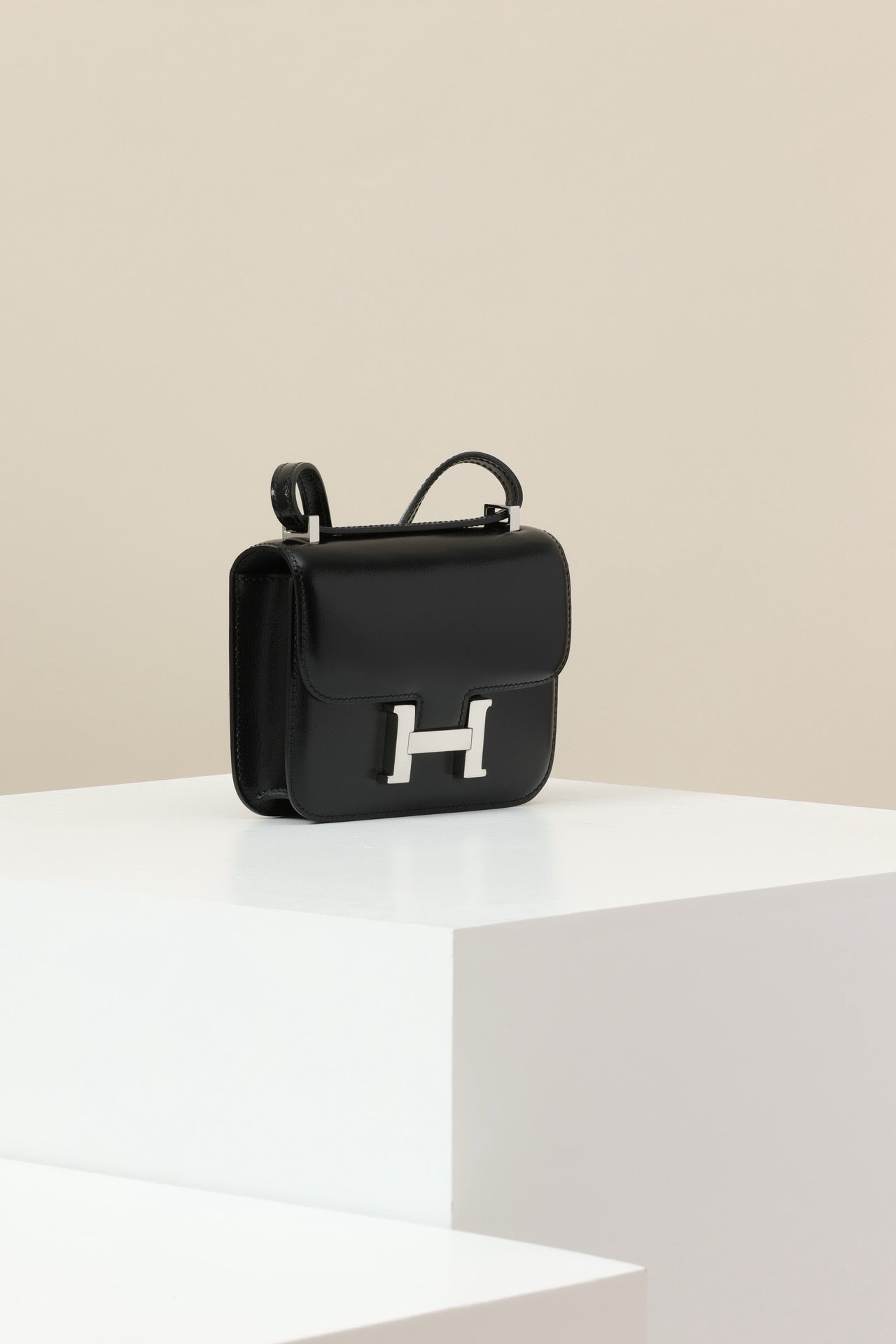 CJ14 , 14 cm,  Box leather , CK89 Black PHW #4361