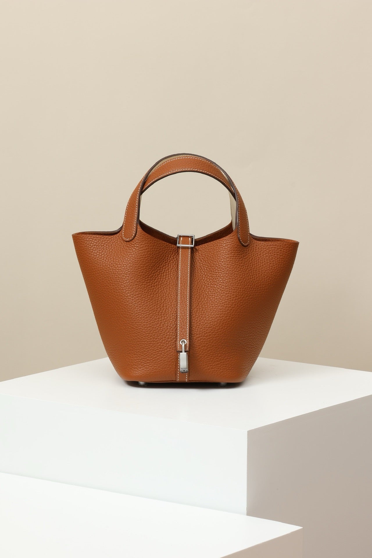 CL18 CK37 Gold Brown / I2 Cream White PHW #4072