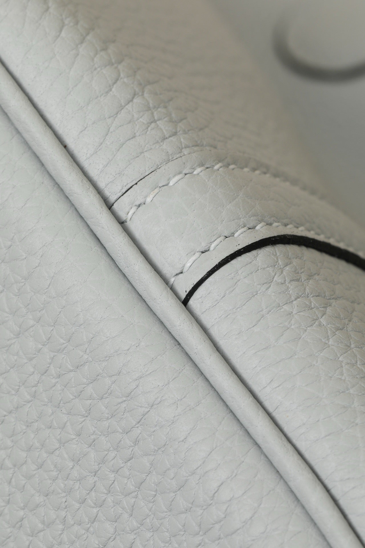 CL18 08 Holy Grail Blue GHW #4054