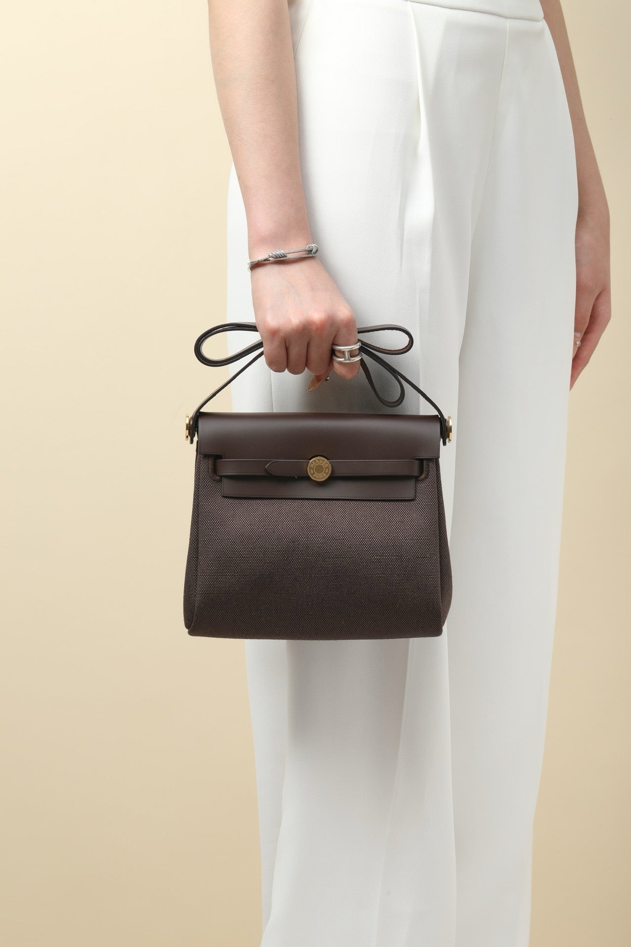 HB20 46 Ebony H Viking Canvas and Hunter Leather Shoulder Bag GHW #4641