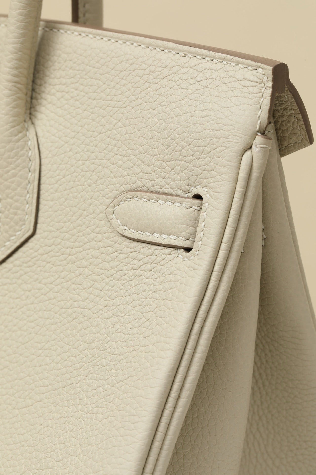 BK25 Milkshake White # 3885