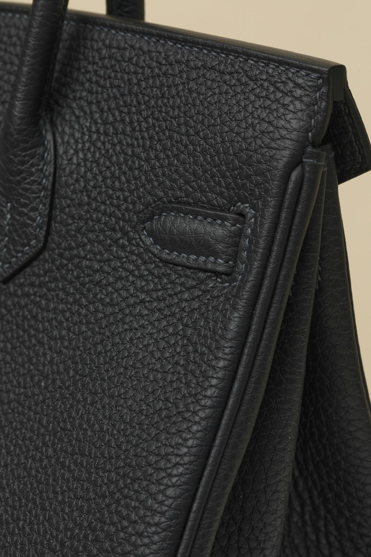 BK25 Black Tweed #3860