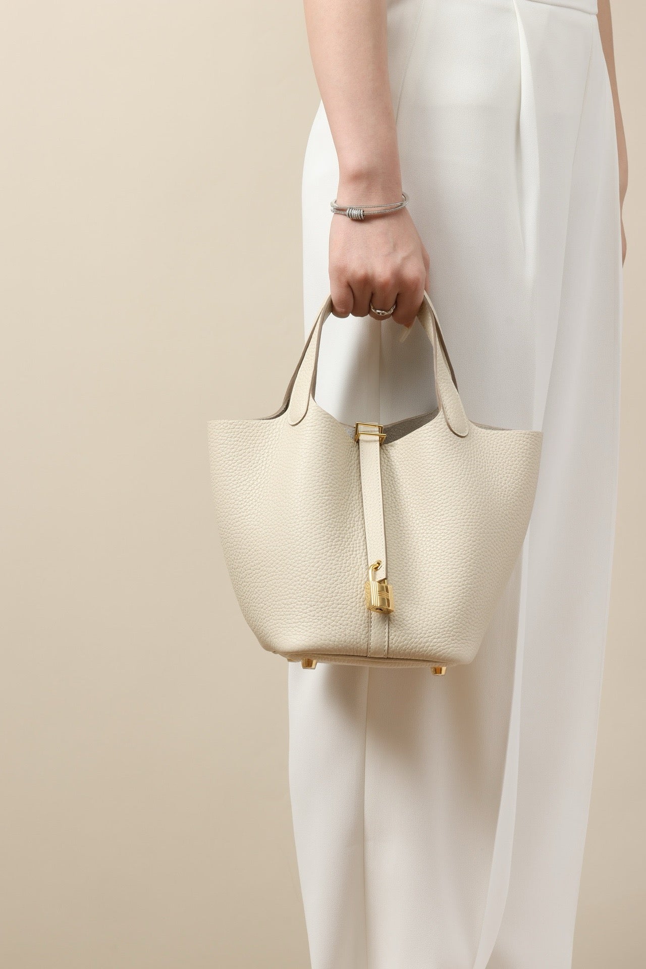 CL18 I2 Cream White GHW #4090