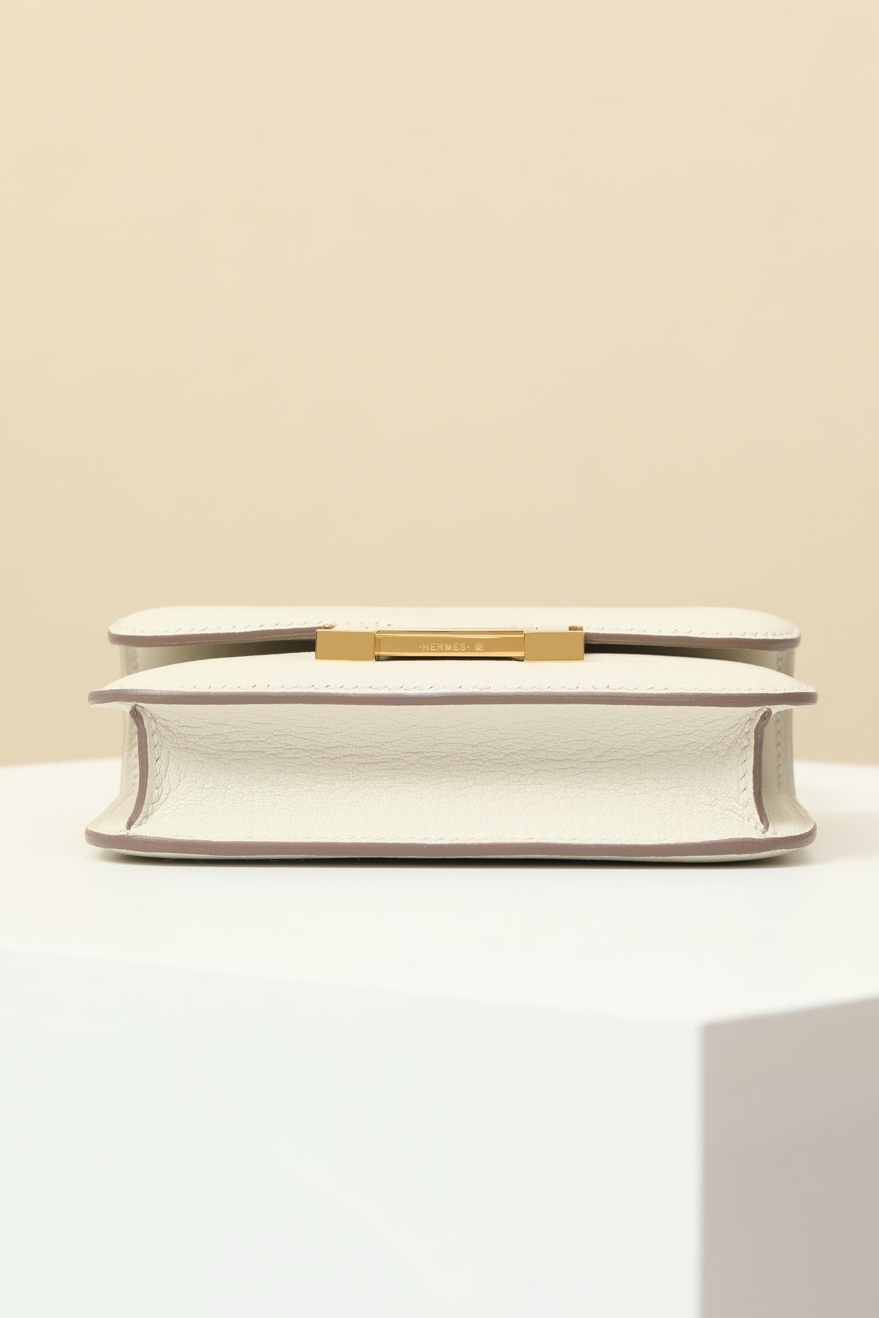 CJ14 , 14 cm,  CC10 Milkshake White GoatSkin GHW #4362