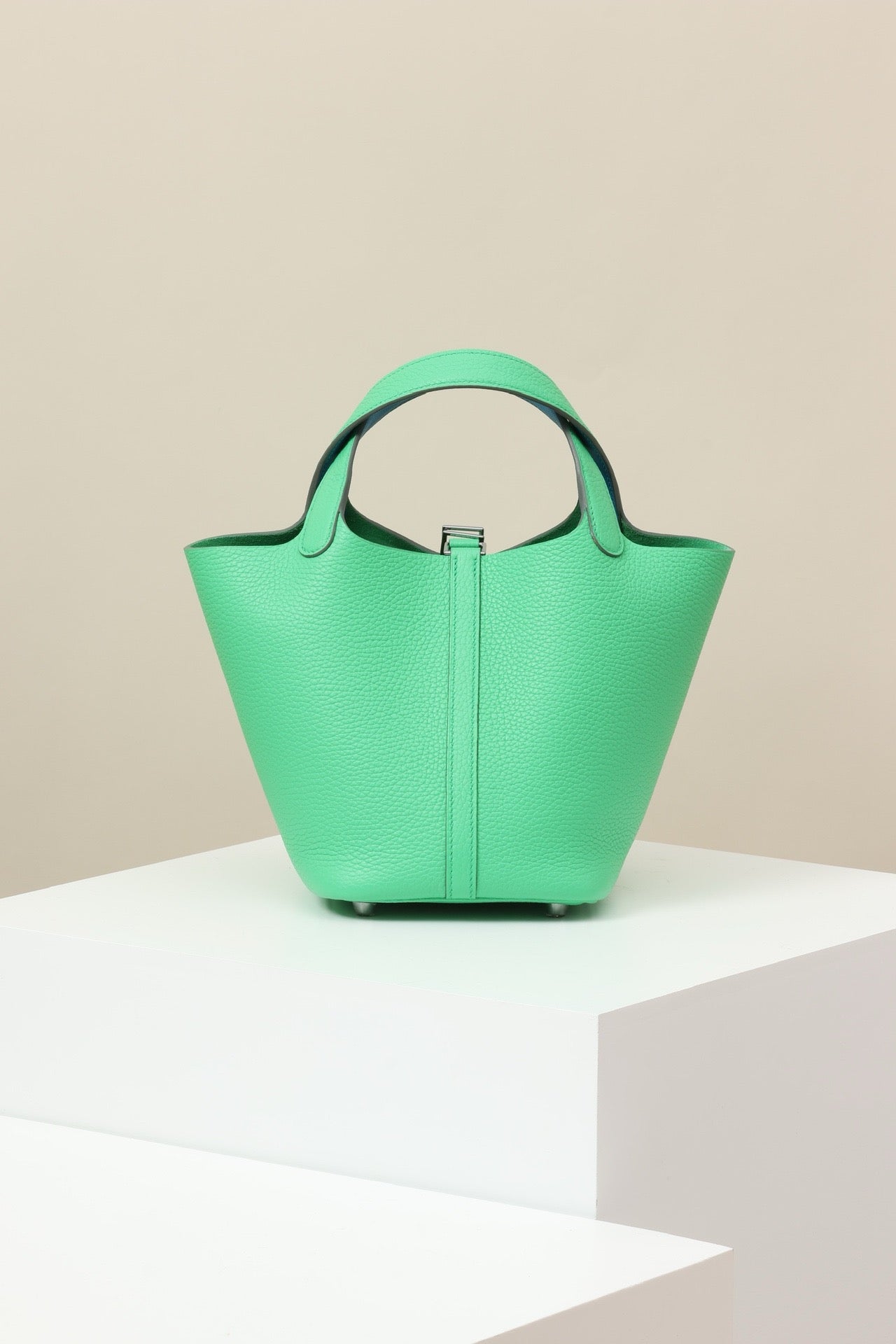 CL18 OZ Comic Green / 0F Florida Blue PHW #4062