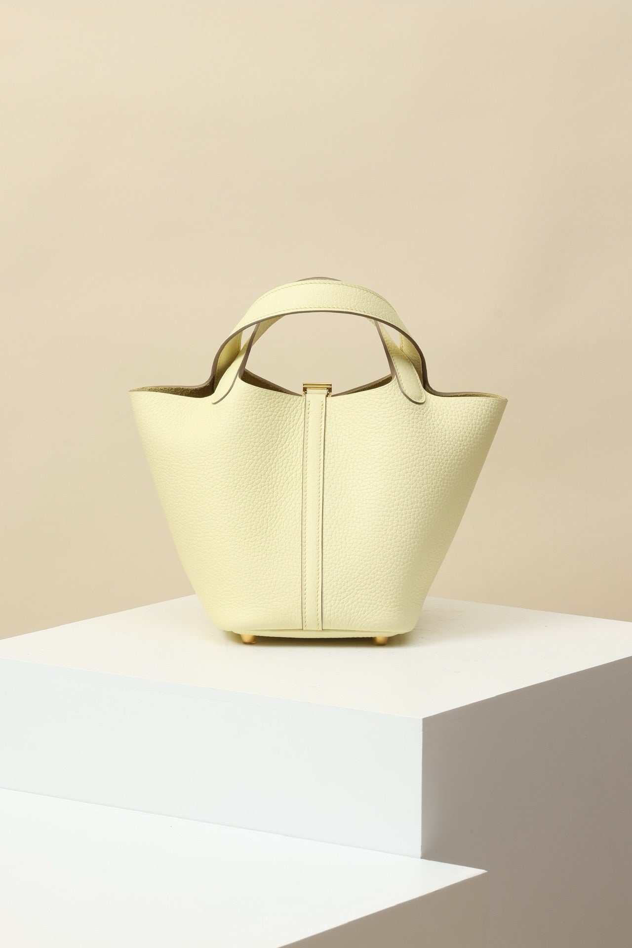 CL18 I8 Milton Yellow GHW #4100