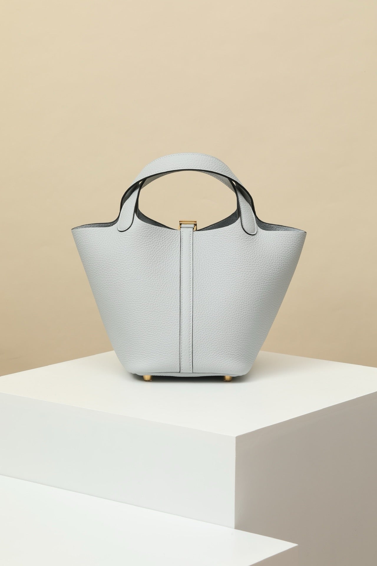 CL18 08 Holy Grail Blue GHW #4054