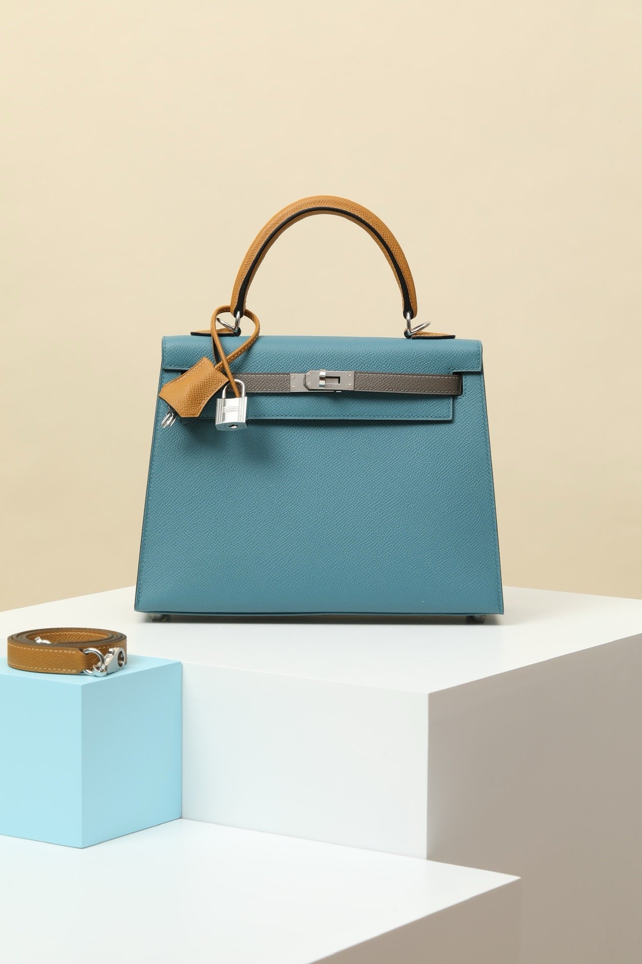 KL25 New Denim Blue/Sesame/Pewter Gray #3708