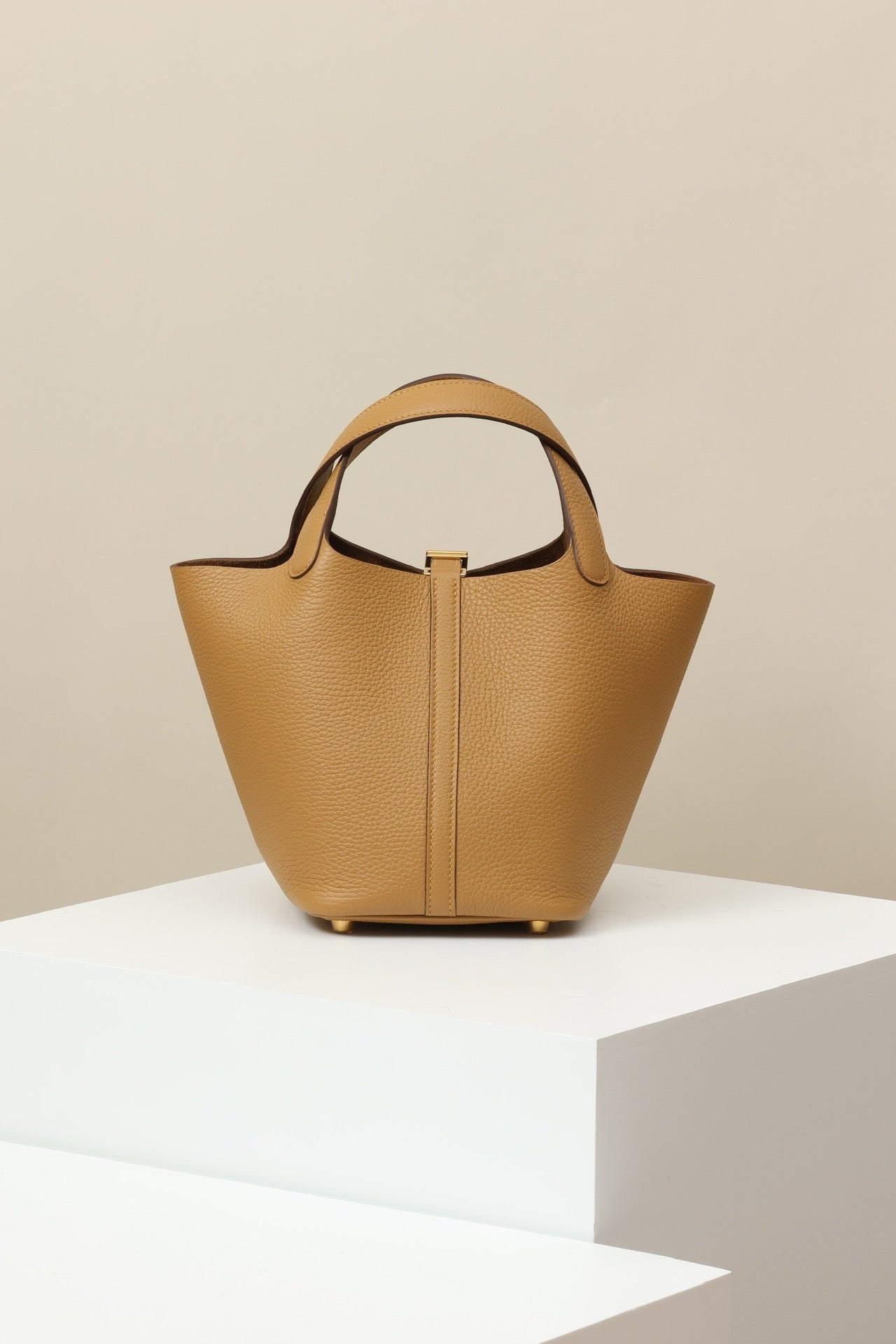 CL18 4B Biscuit Color GHW #4087