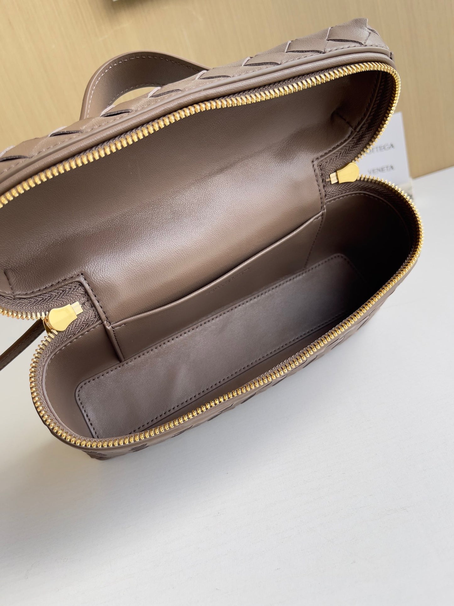 BV Bang Bang Vanity Case #563