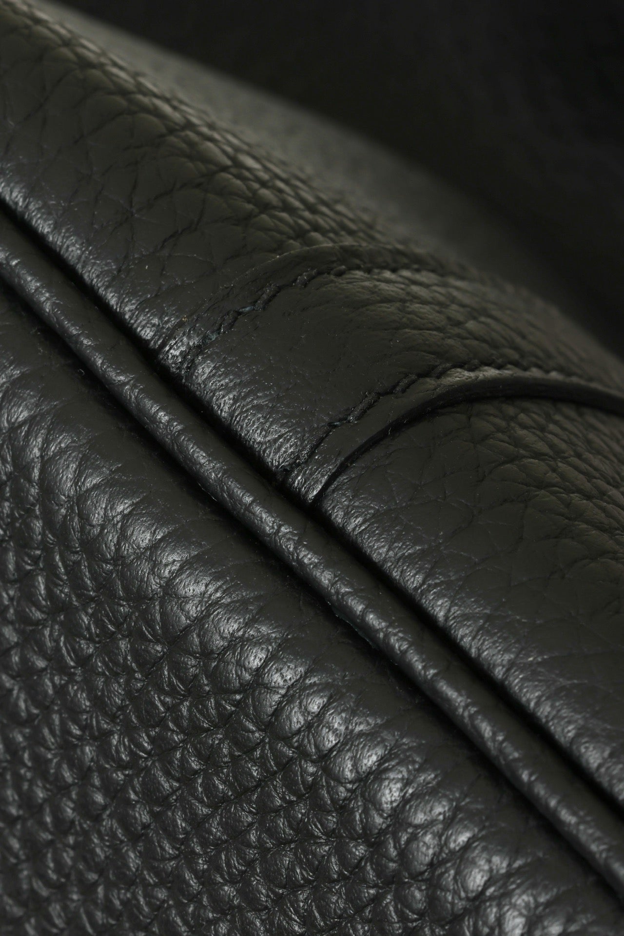 CL18  CK89 Black / 09 Dreamy Purple PHW #4076