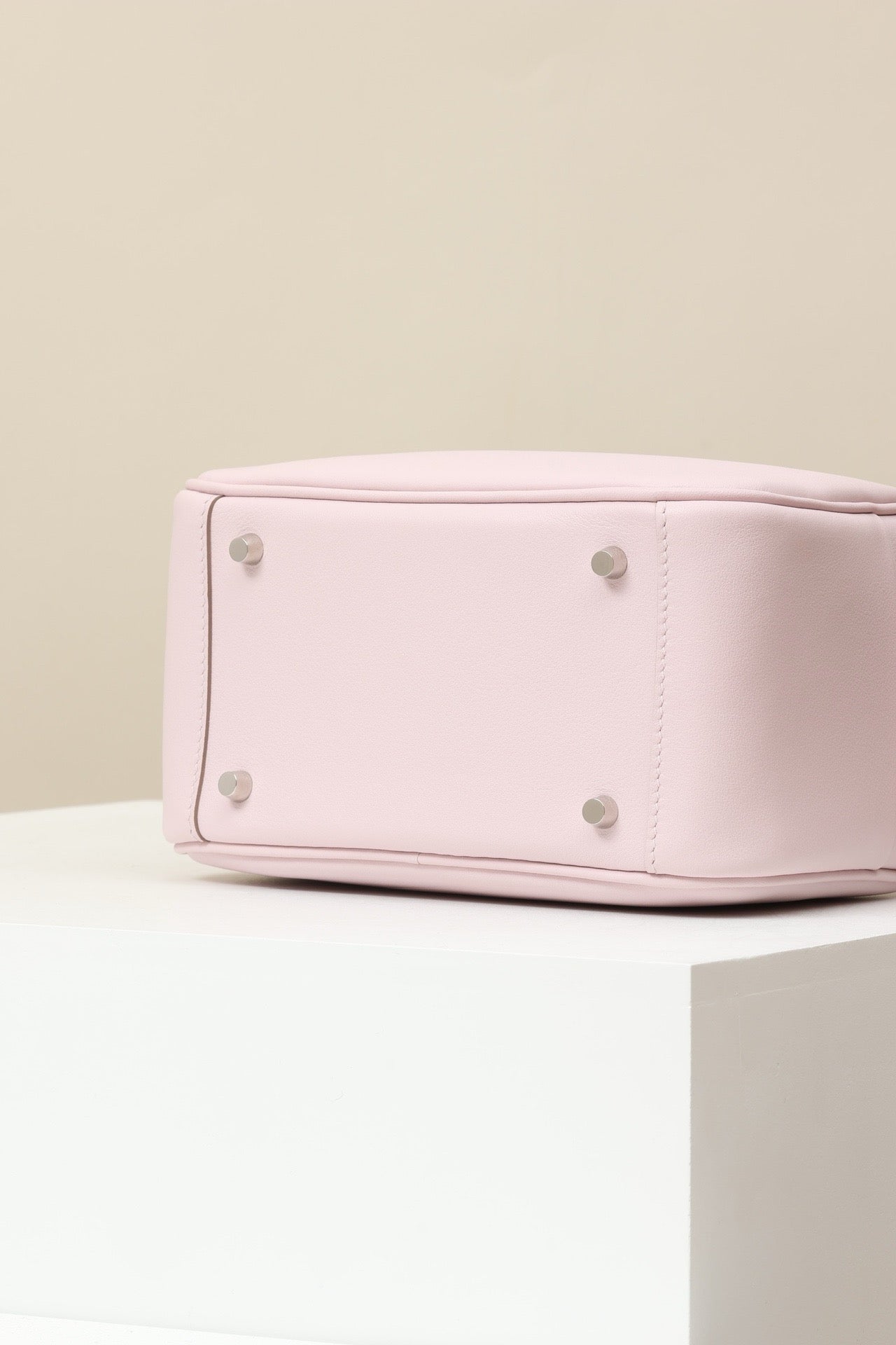 LD19 , Swift  , 09 Violet Reve / CK37 Gold  PHW #4620