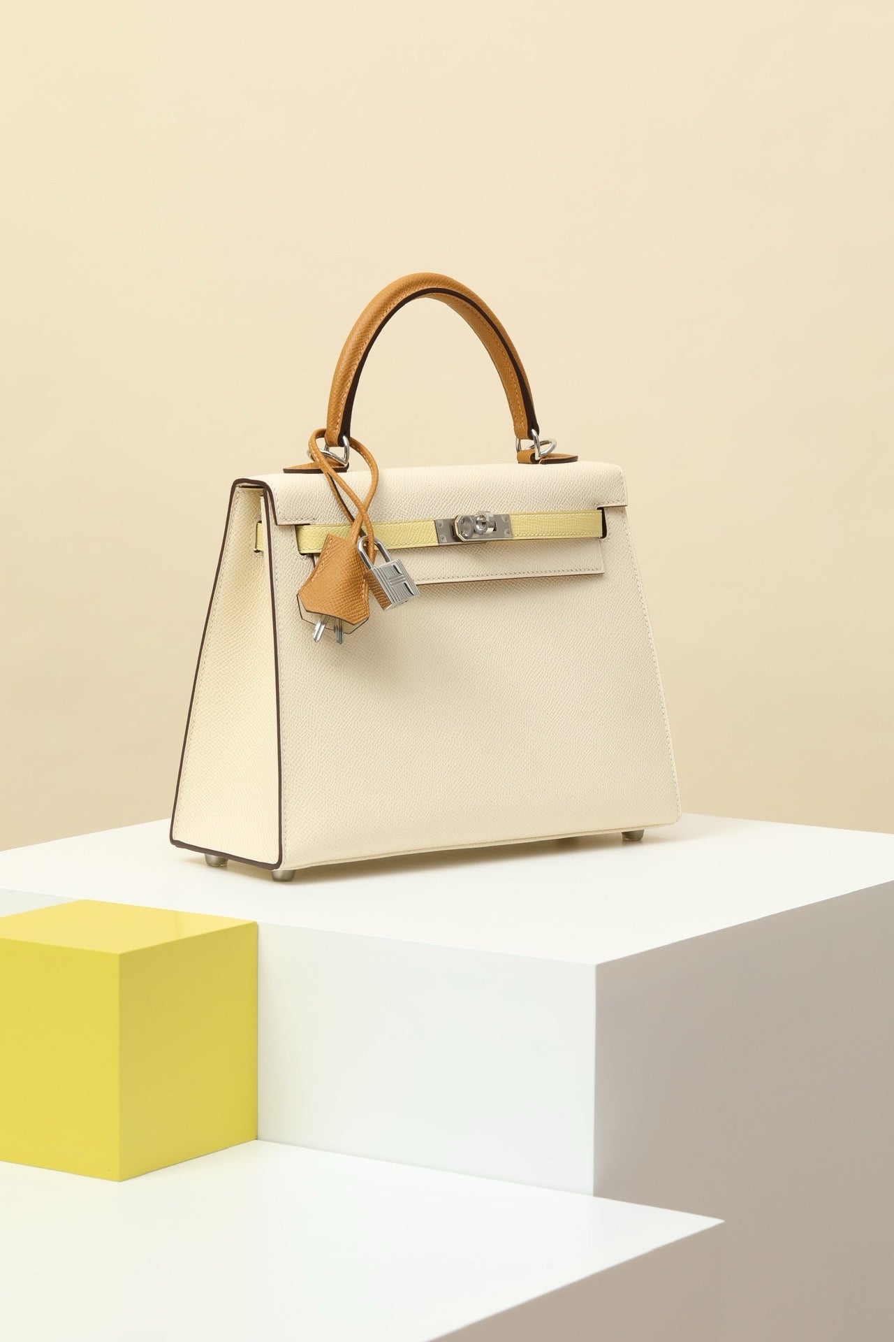 KL25 Cream White/Sesame/Chick Yellow #3695