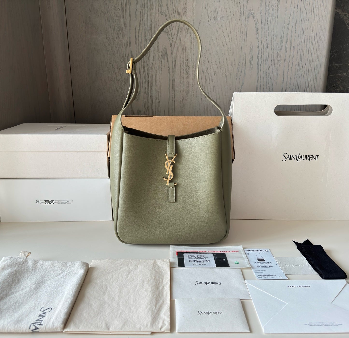 Le5 hobo 22 cm  #4039