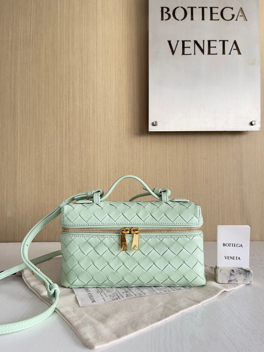 BV Bang Bang Vanity Case #558