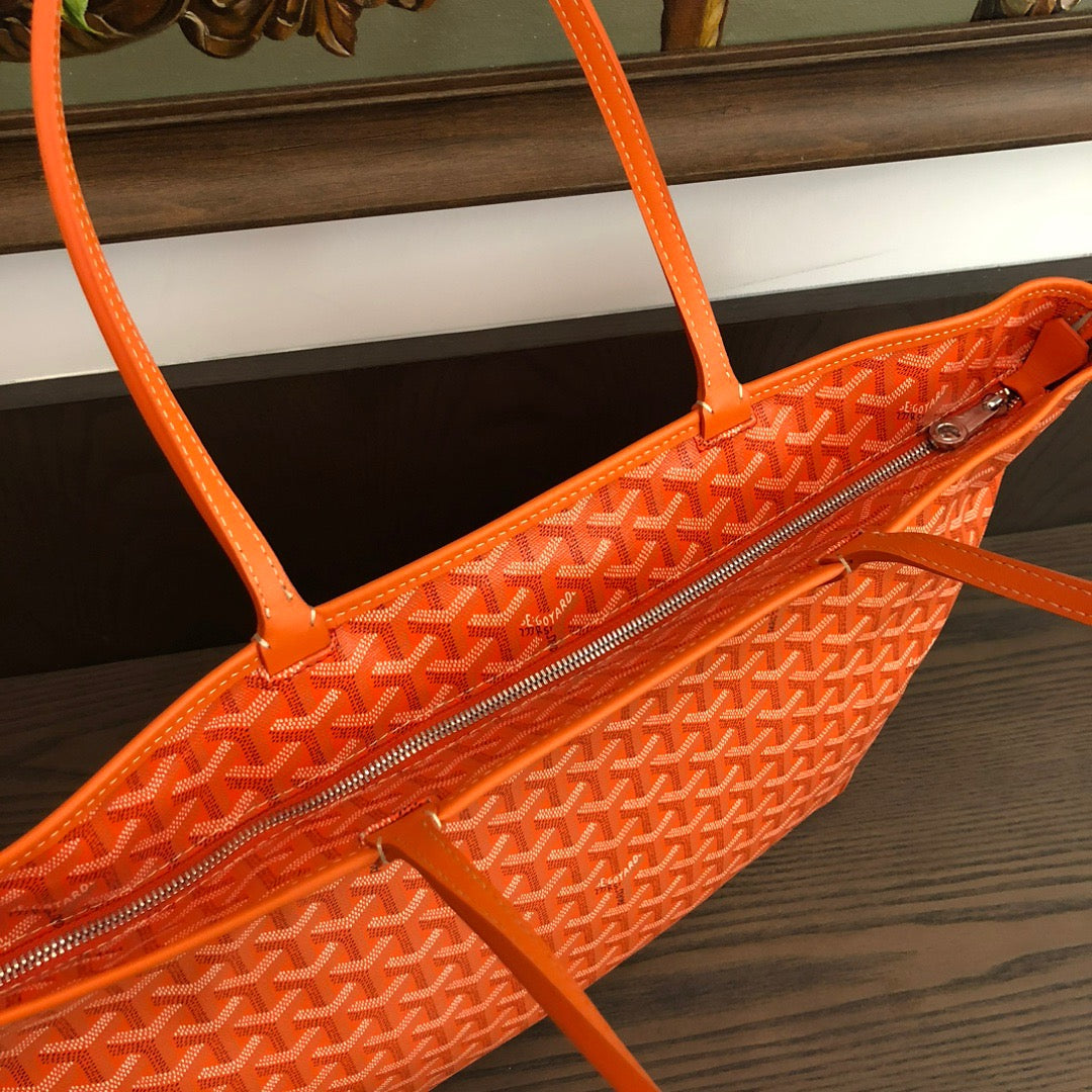Artois MM Bag #697