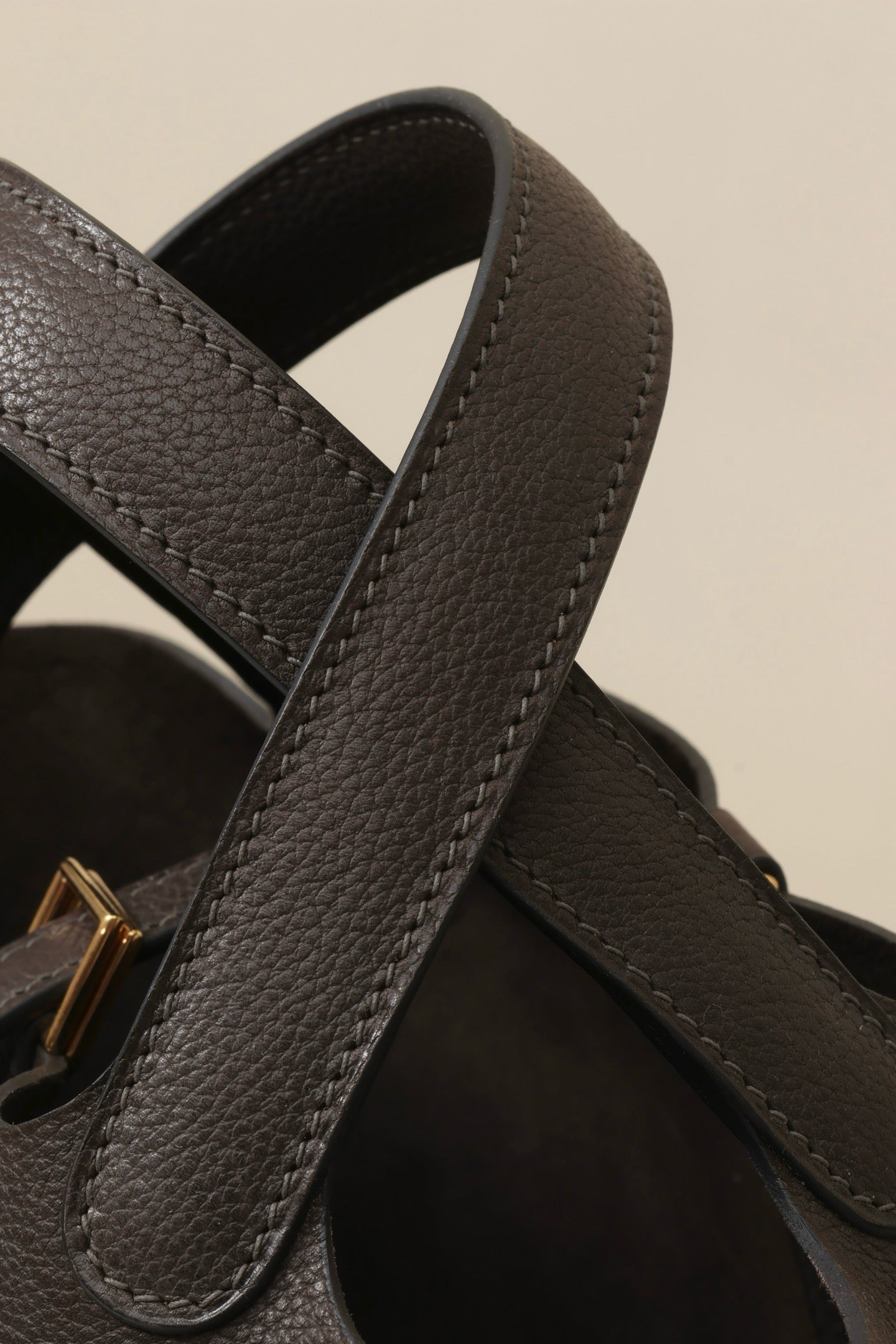 CL18 46 Ebony Color GHW #4114