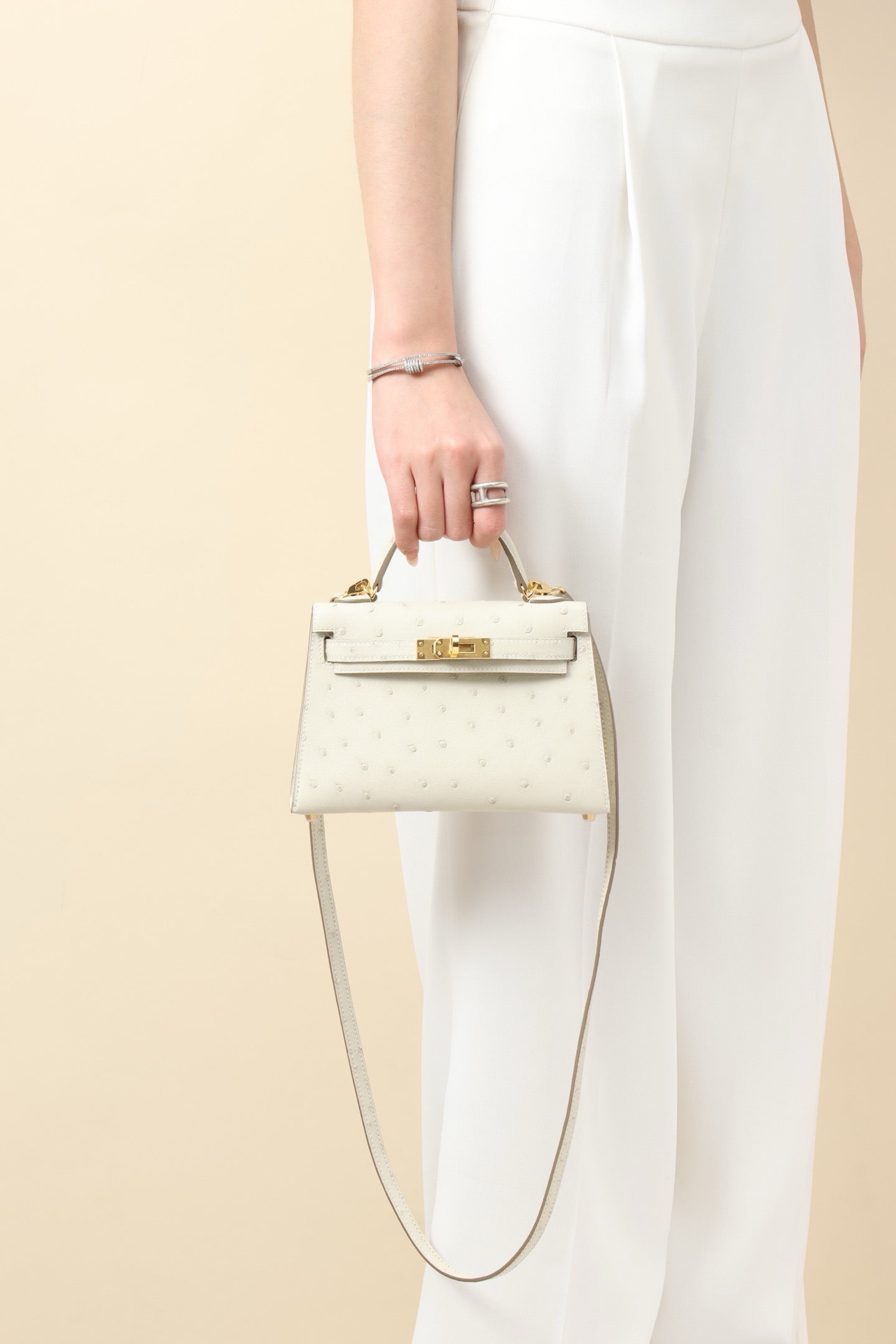 KL19 Glacier White #3833